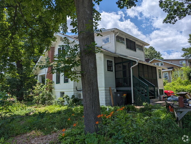 Building Photo - 4216 Queensbury Rd Rental