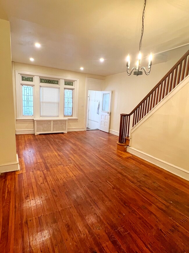 Building Photo - 2413 S 64th St Rental