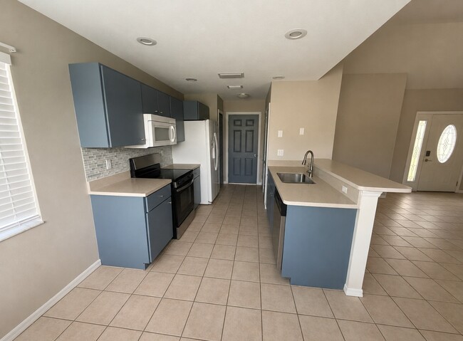 6487 Orduna Dr