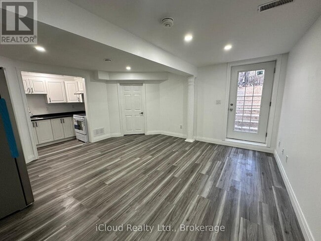 Photo - 65 Periwinkle Way