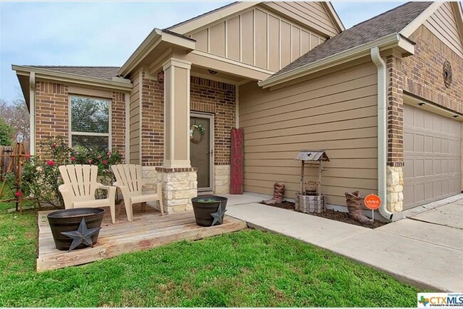 Photo - 4302 Stanley Park