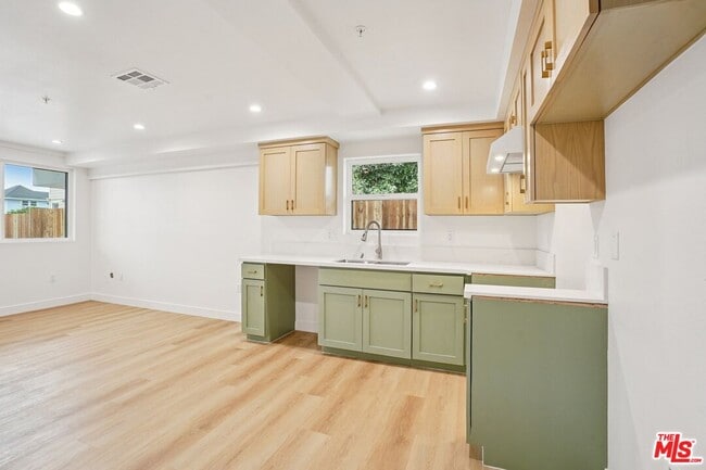 Building Photo - 1185 Leighton Ave Unit 1/2