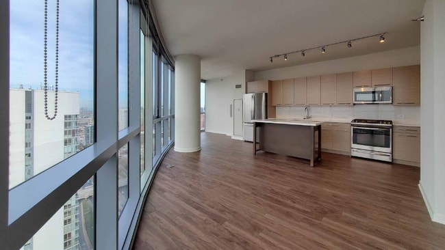 Photo - 797 W Madison St