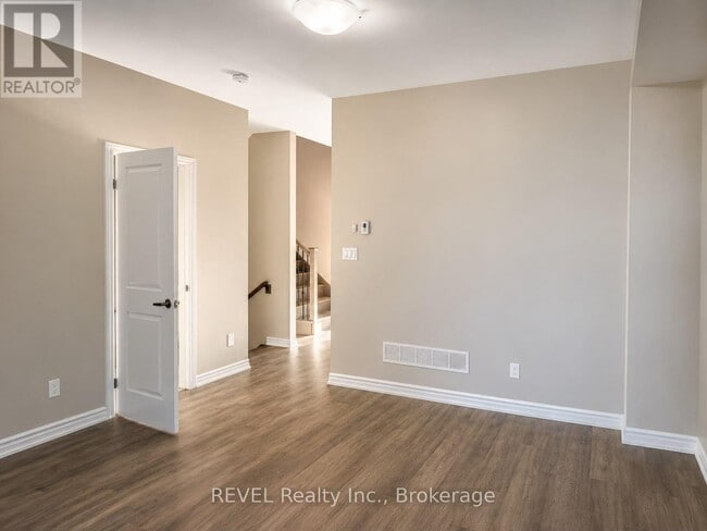 Photo - 4 McLaughlin St
