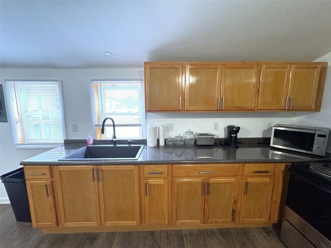 Photo - 112 Broad Ave