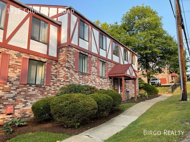 Updated 2 Bedrooms East of Pittsburgh! - Updated 2 Bedrooms East of Pittsburgh! Apartamento