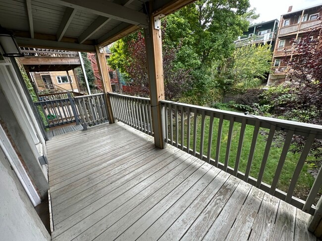 Photo - 326 Chelsea St Unidad 1