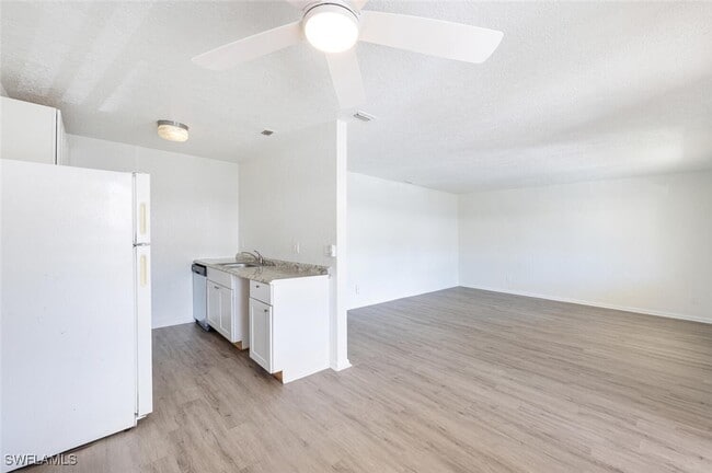 Photo - 4603 Bayshore Dr Unit F10