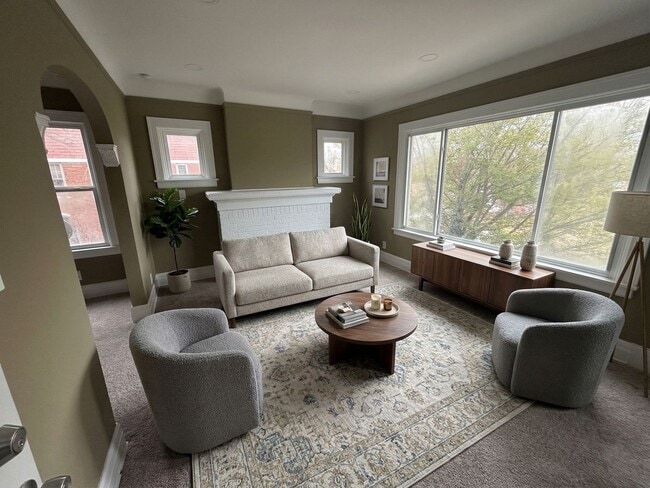 Building Photo - 15512 Mendota St Unit 2