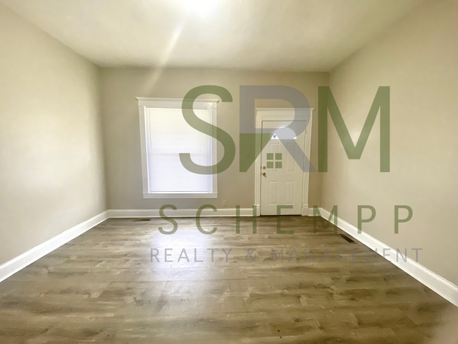 Photo - 3 Bedroom house with bonus room in Portland!- Section 8 accepted