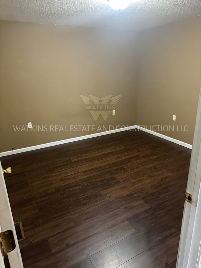 Photo - 310 E Jackson St