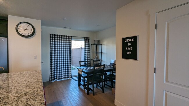 Photo - 920 S 25 E Unit 1 - Upstairs Master Bedroom