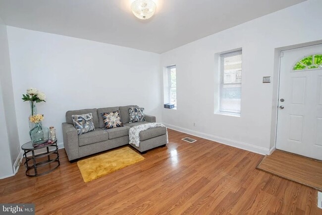Photo - 5309 Belfield Ave