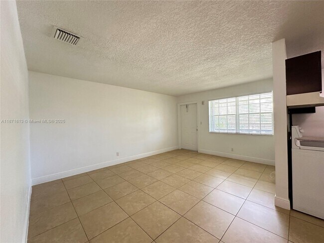 Photo - 2900 NE 17th Ave Unit 223