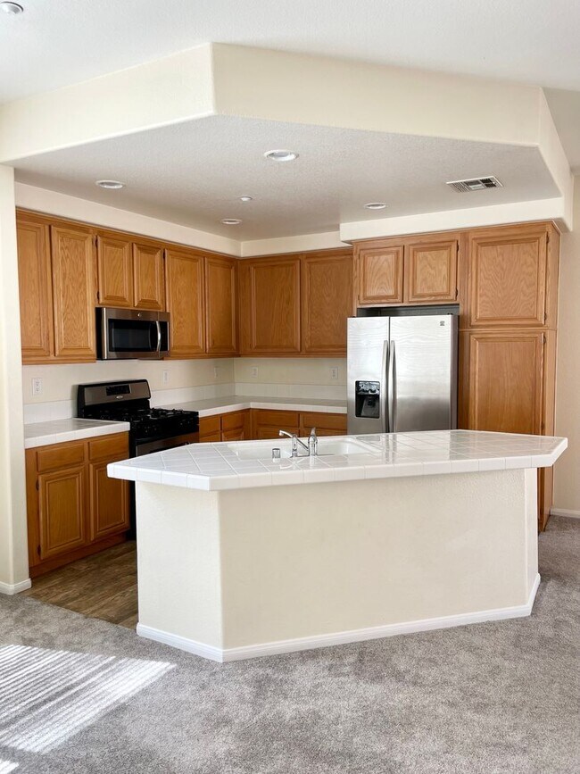 Photo - Contemporary Condo in Mission Valley