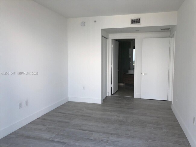 Photo - 121 NE 34th St Unit 1702