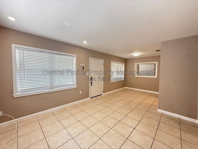 Photo - 315 S Lakewood Dr