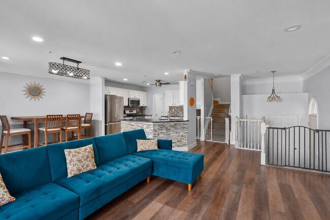 Photo - 209 Blue Heron Dr