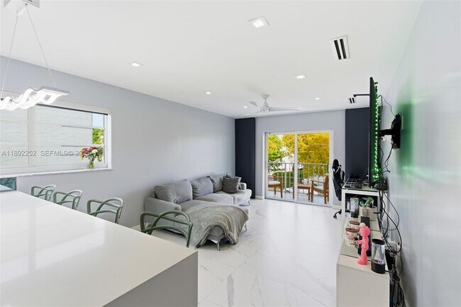 Photo - 1428 Euclid Ave Unidad 207