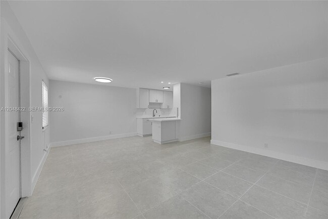 Photo - 808 SW 12th Ct Unidad 808