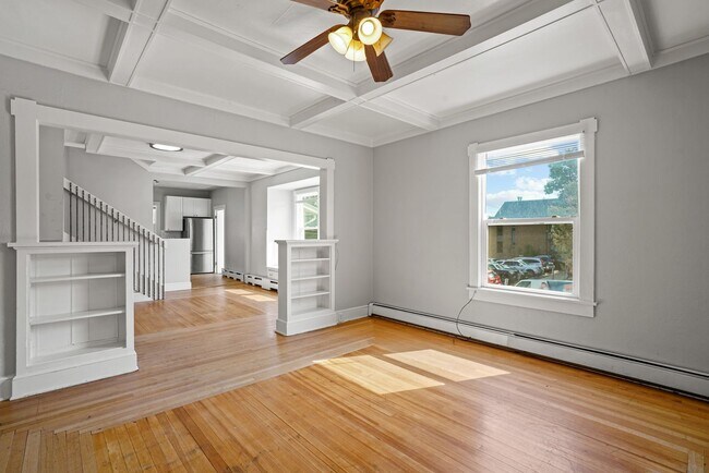 Photo - 975 University Ave Unit 975HOUSE