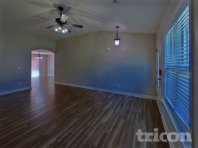 Photo - 456 Blairwood Ct