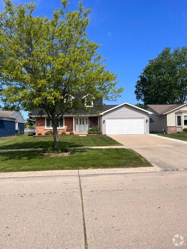 Lilley Pointe Condominiums Nearby Houses for Rent Canton Township