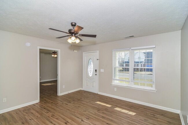 Photo - 3565 Mt View Ridge Dr