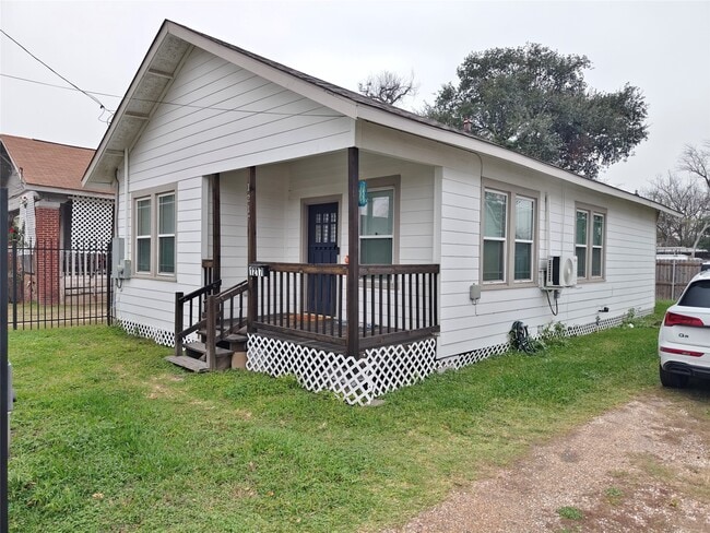 Photo - 1217 Campbell St