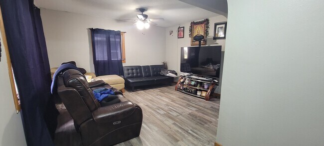 Photo - 3821 Columbia St