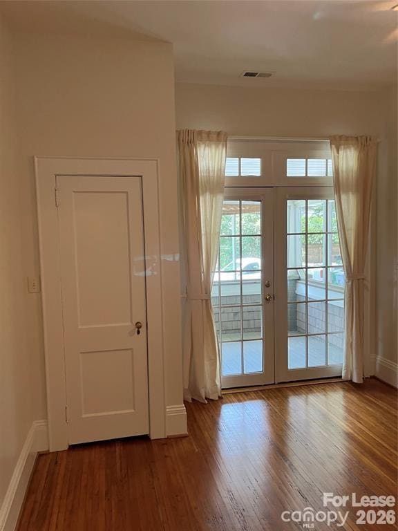 Photo - 2114 Crescent Ave