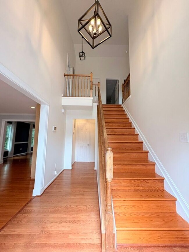 Photo - 18514 Gingerbread Ln