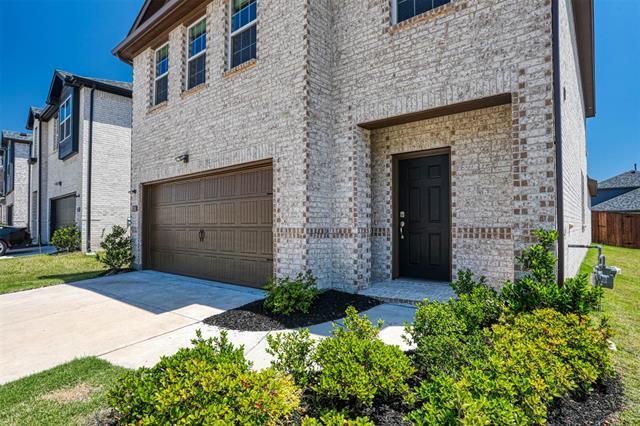Photo - 736 Portina Dr