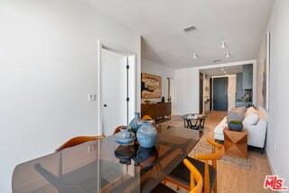 Photo - 3688 Overland Ave