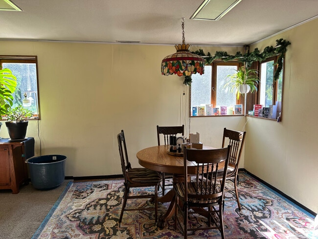 Photo - 3080 Perrot Ave S