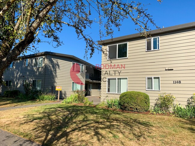 Building Photo - 1148 10th Avenue