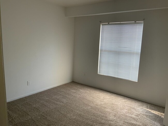 Photo - Lovely 3 bedroom town home with attached g...