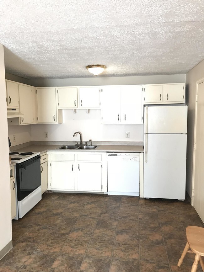 Photo - 25 Log St Townhome