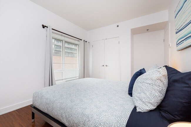 Photo - 244 Rue De la Gauchetière O Unit ID1261769P