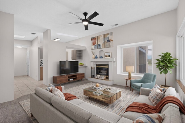 Building Photo - Cloverleaf Apartments