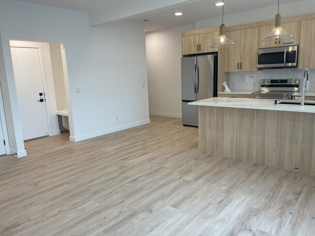 562 Seton Cir SE