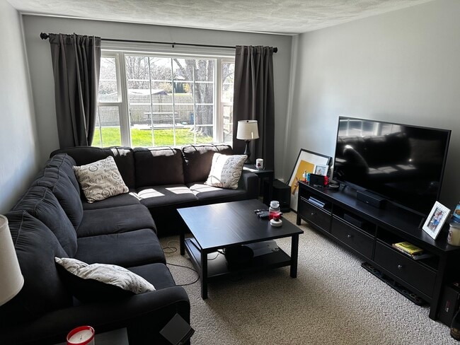 Photo - 163 Center St Unit 56