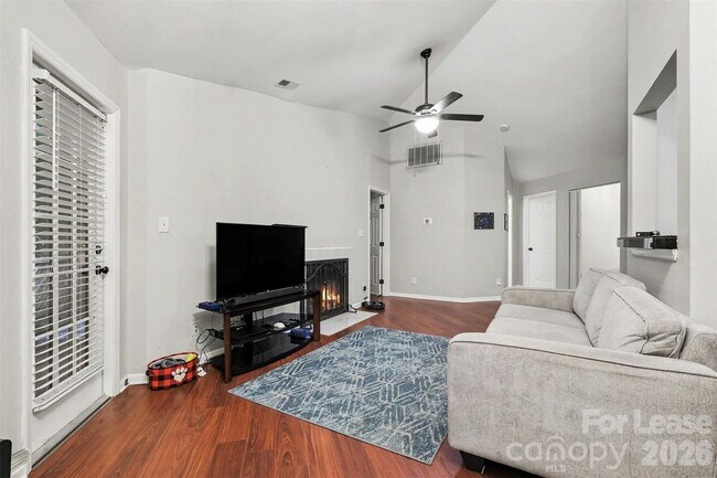 Photo - 6121 Gray Gate Ln Unit K