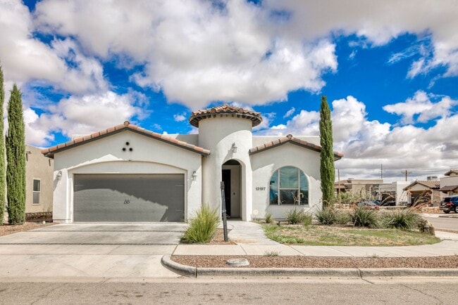 Photo - Beautiful East side House in Ventanas Subdivision