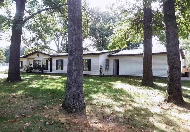 3 Br Home Available in Nice Neighborhood J... - 3 Br Home Available in Nice Neighborhood J...