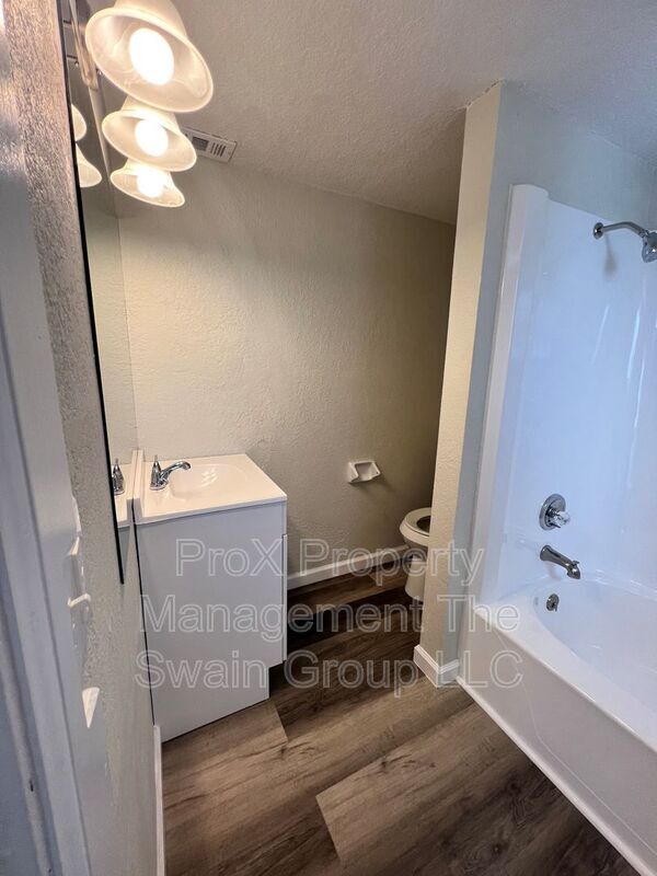 Photo - 400 El Camino Dr Unidad Apt 123