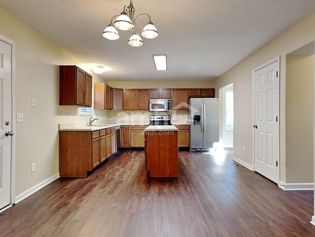 Photo - 552 Wildlife Ct