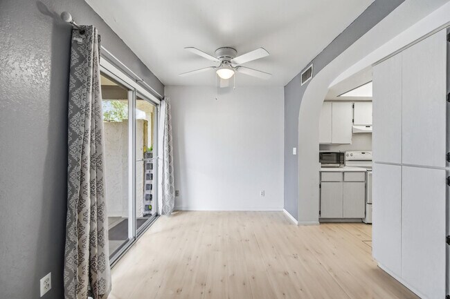 Photo - 754 E Eugie Ave