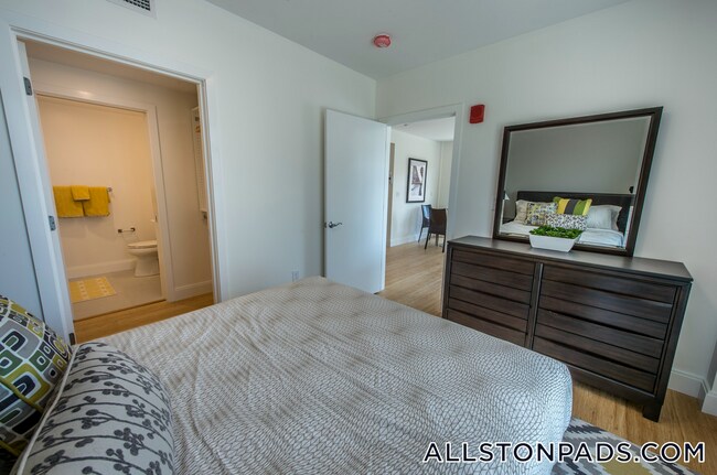 Photo - 40 Malvern St Unit 406