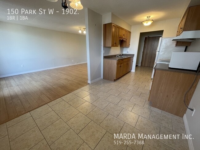 Photo - SPACIOUS 1 BED/1 BATH UNIT AT VICTORIA PARK! + HYDRO Unit 1902.